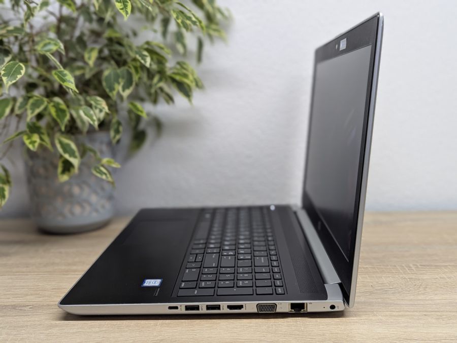 Уцінка! Ноутбук Б/В HP ProBook 450 G5, Intel Core i5-8250U, DDR4 16 GB, SSD 256GB, 15.6" Full HD