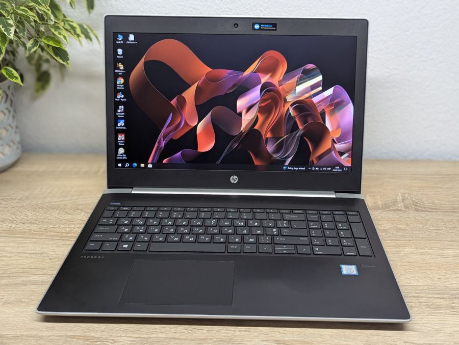 Уцінка! Ноутбук Б/В HP ProBook 450 G5, Intel Core i5-8250U, DDR4 16 GB, SSD 256GB, 15.6" Full HD
