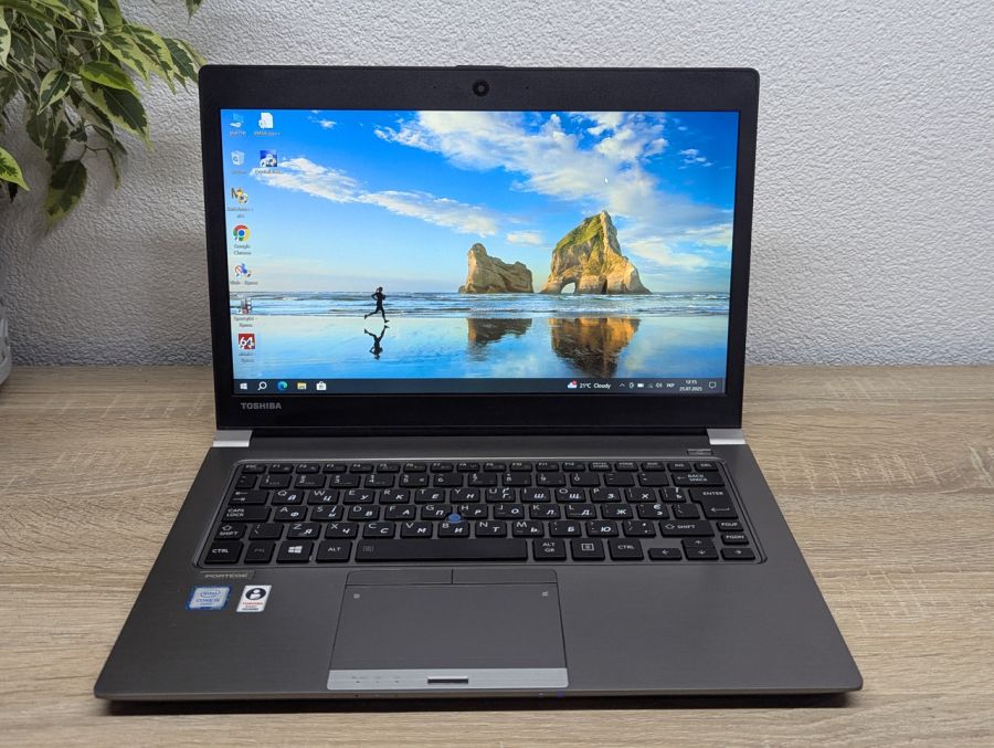 Уцінка! Ноутбук Б/В Toshiba Portege Z30T-C, Intel Core i5-6200U, DDR3 8 GB, SSD 128GB, 13" Full HD