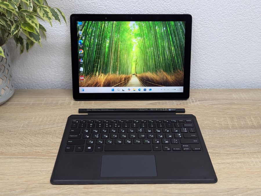 Ноутбук Б/В Dell Latitude 5290 2in1, Intel Core i5-8350U, DDR4 16 GB, SSD 256GB, 12.5" Full HD Сенсор