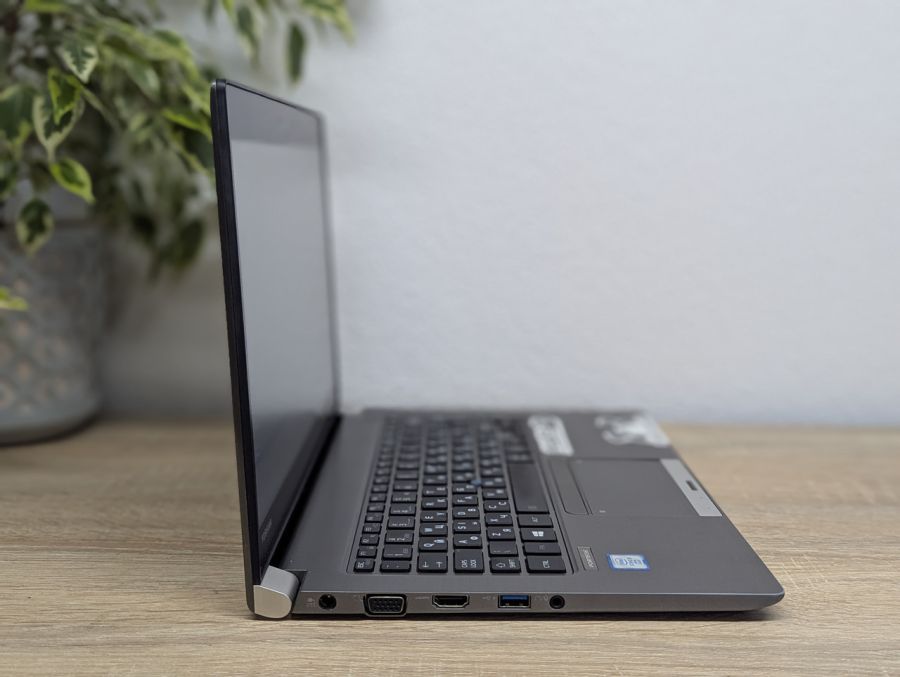 Уцінка! Ноутбук Б/В Toshiba Portege Z30T-C, Intel Core i5-6300U, DDR3 16 GB, SSD 256GB, 13" Full HD Сенсор
