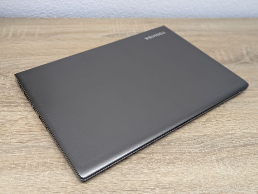 Уцінка! Ноутбук Б/В Toshiba Portege Z30T-C, Intel Core i5-6300U, DDR3 16 GB, SSD 256GB, 13" Full HD Сенсор