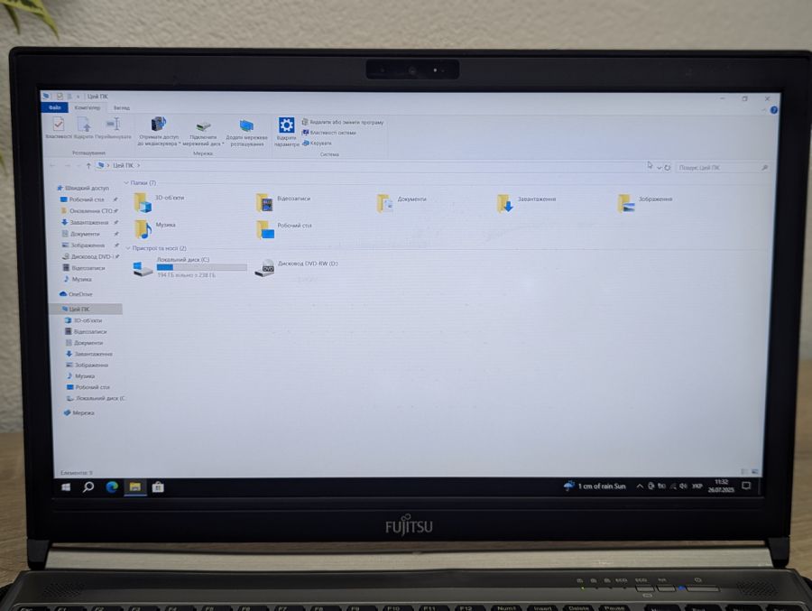 Уцінка! Ноутбук Б/В Fujitsu E756, Intel Core i5-6300U, DDR4 8 GB, SSD 256GB, 15.6" Full HD
