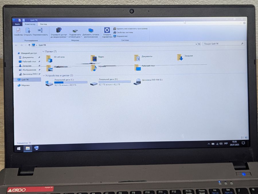 Уцінка! Ноутбук Б/В Clevo W65/67SZ, Intel Core i3-4200M, DDR3 8 GB, SSD 128GB, 17.3" HD