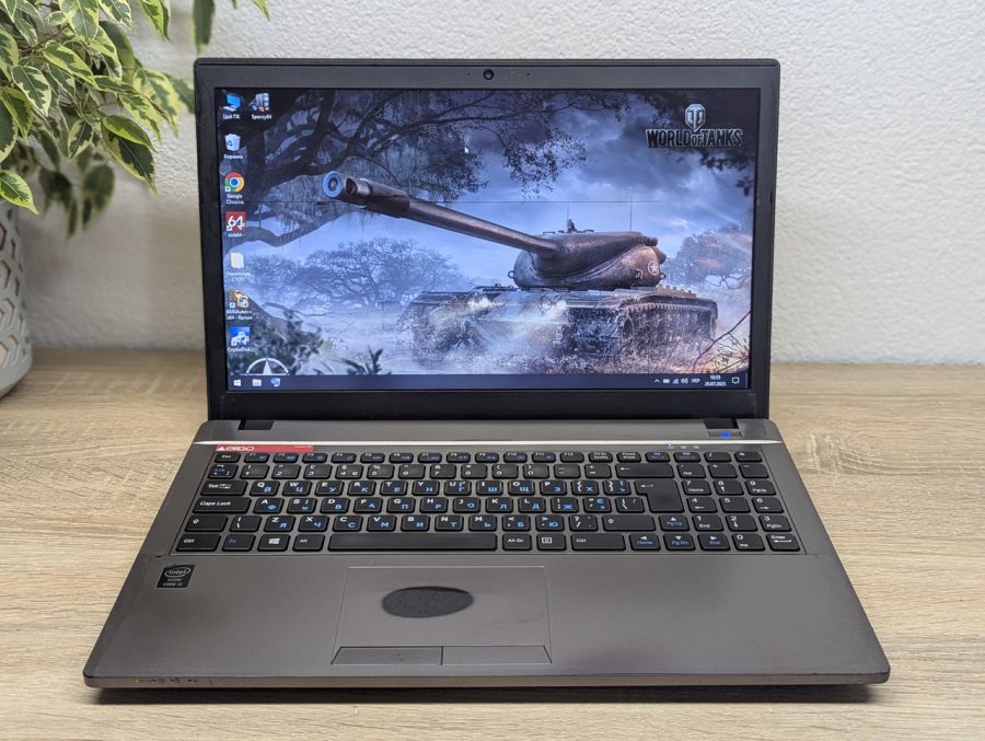 Уцінка! Ноутбук Б/В Clevo W65/67SZ, Intel Core i3-4200M, DDR3 8 GB, SSD 128GB, 17.3" HD