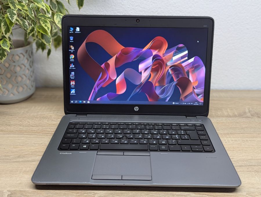 Ноутбук Б/В HP EliteBook 840 G2, Intel Core i5-5200U, DDR3 8 GB, SSD 128GB, AMD Radeon R7 M260, 14"