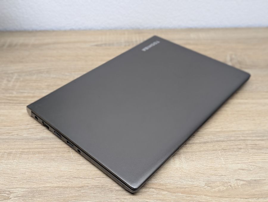 Ноутбук Б/В Toshiba Portege Z30T-C, Intel Core i5-6300U, DDR3 16 GB, SSD 256GB, 13" Full HD Сенсор