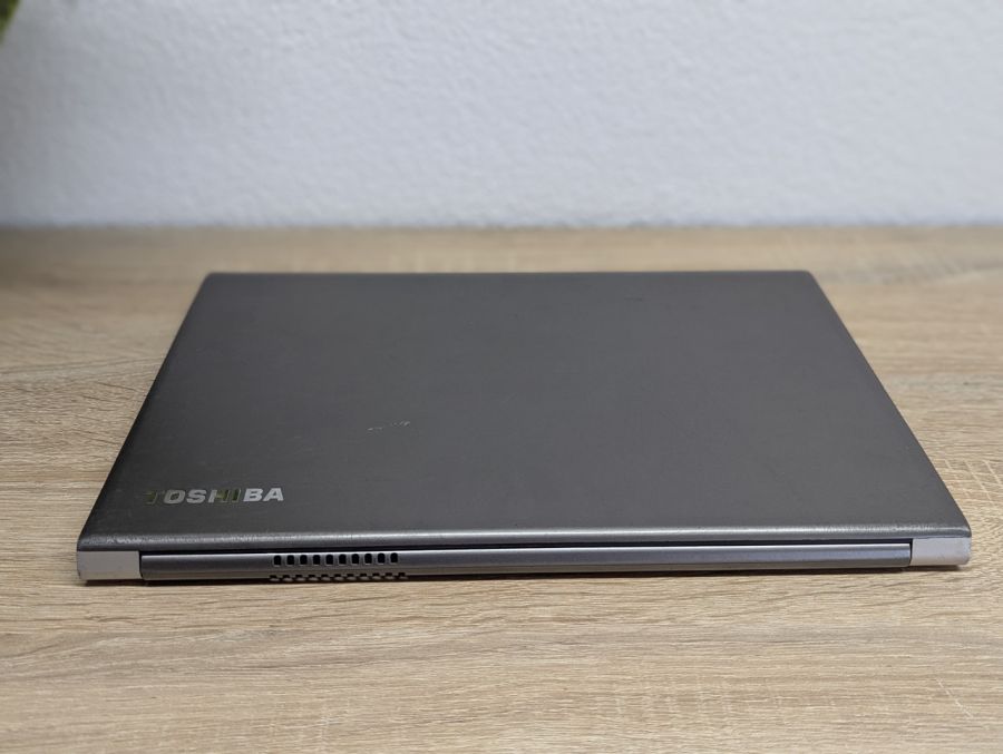 Уцінка! Ноутбук Б/В Toshiba Portege Z30-A, Intel Core i5-4310U, DDR3 8 GB, SSD 128GB, 13" HD