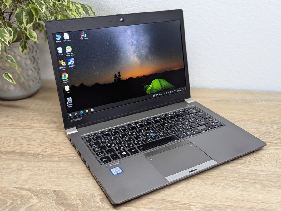 Уцінка! Ноутбук Б/В Toshiba Portege Z30-A, Intel Core i5-6200U, DDR3 8 GB, SSD 128GB, 13" Full HD