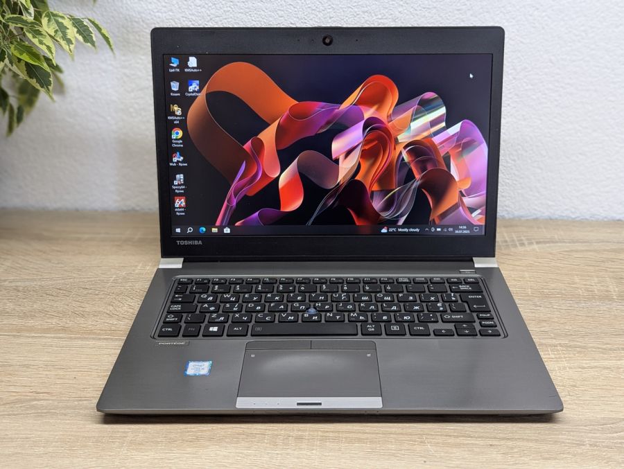 Уцінка! Ноутбук Б/В Toshiba Portege Z30-A, Intel Core i5-6300U, DDR3 8 GB, SSD 128GB, 13" Full HD