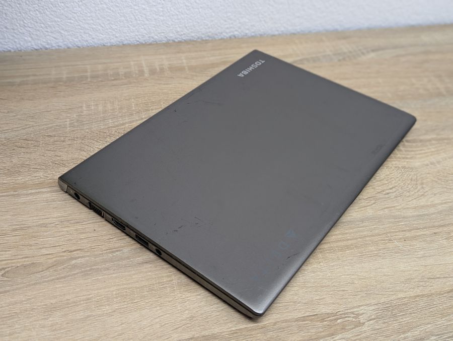 Уцінка! Ноутбук Б/В Toshiba Portege Z30-A, Intel Core i5-6300U, DDR3 8 GB, SSD 128GB, 13" Full HD