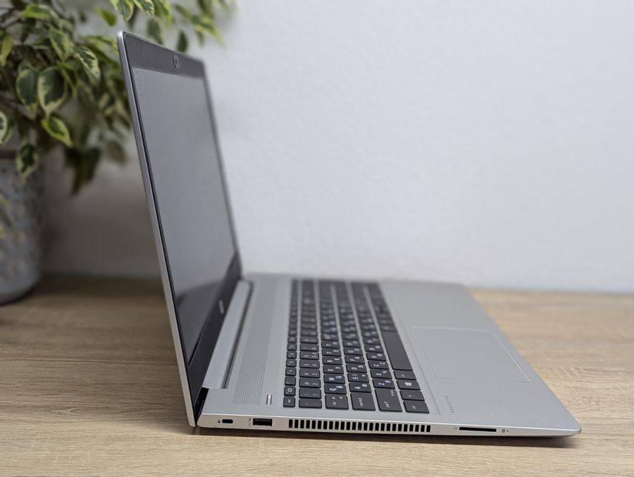 Уцінка! Ноутбук Б/В HP ProBook 450 G7, Intel Core i5, DDR4 8 GB, SSD 128GB + HDD 1TB, 15.6" Full HD