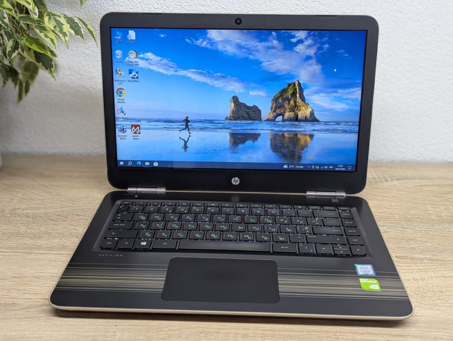 Уцінка! Ноутбук Б/В HP Pavilion 14 Notebook, Intel Core i5-7200U, DDR4 16 GB, SSD 256GB, NVIDIA GeForce 940MX 2Gb, 14"