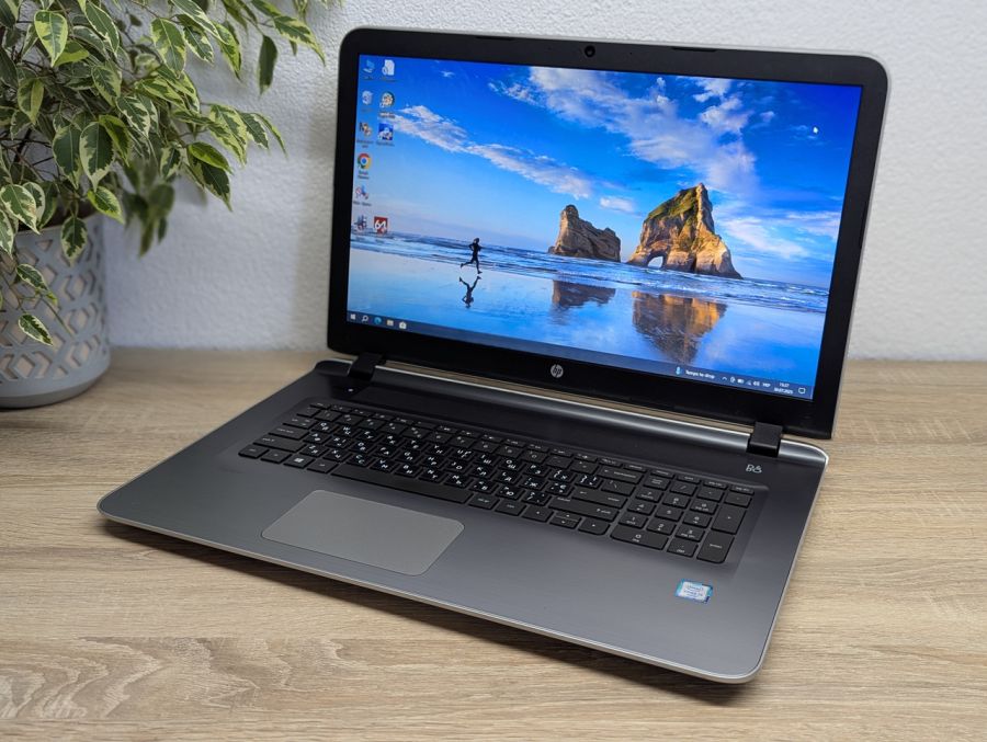 Ноутбук Б/В HP Pavilion 17 Notebook, Intel Core i3-6100U, DDR3 16 GB, SSD 256GB, 17" HD