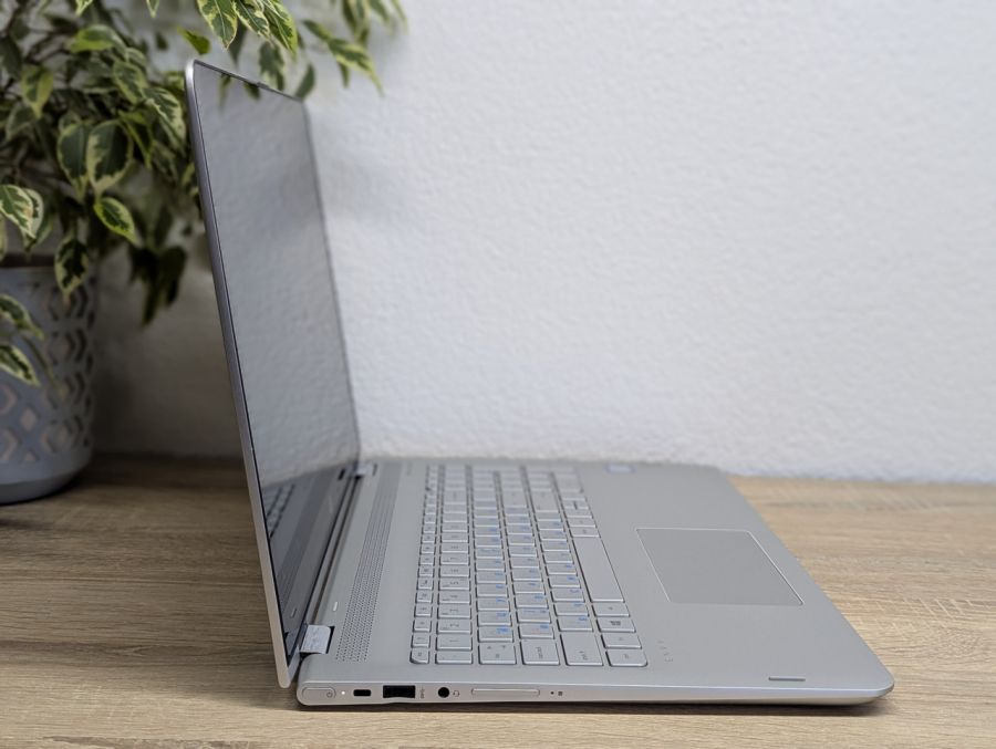 Ноутбук Б/В HP Envy X360, Intel Core i5-6200U, DDR4 8 GB, SSD 256GB + HDD 1TB, 15.6" Full HD Сенсор