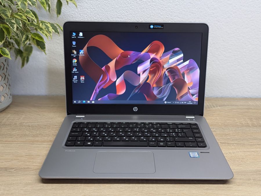 Уцінка! Ноутбук Б/В HP ProBook 440 G4, Intel Core i3-7100U, DDR4 8 GB, SSD 256GB + SSD 500GB, 14" HD [ProductHub SKU HP516]
