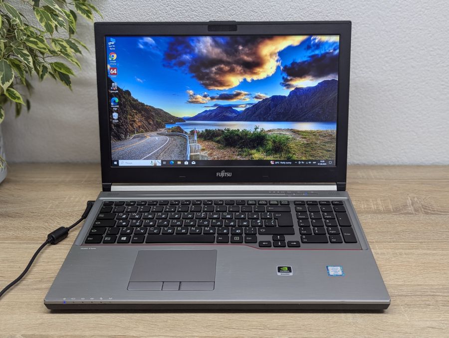 Уцінка! Ноутбук Б/В Fujitsu H770, Intel Core i7-7920HQ, DDR4 32 GB, SSD 500GB, NVIDIA Quadro M2200 4Gb, 15.6" Full HD