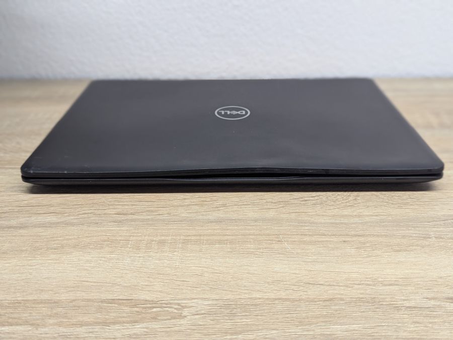 Уцінка! Ноутбук Б/В Dell Latitude 3490, Intel Core i5-8250U, DDR4 16 GB, SSD 256GB, 14" Full HD