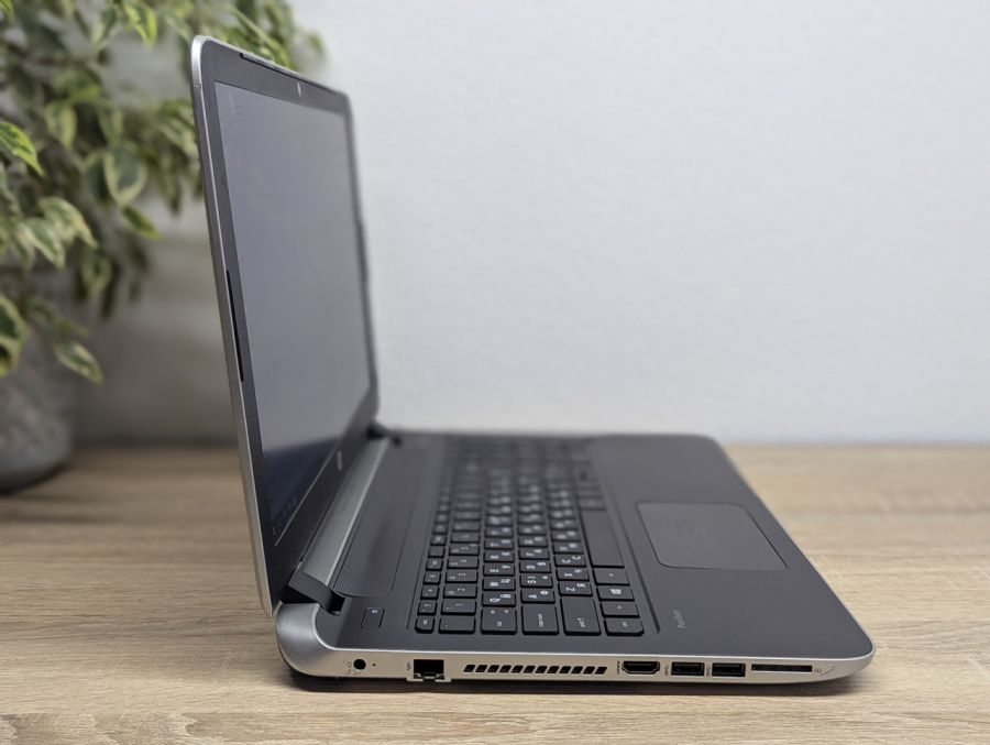 Ноутбук Б/В HP Pavilion 15, AMD A8-6410, DDR3 8GB, SSD 128GB, AMD Radeon R5 Graphics 1GB, 15" Full HD