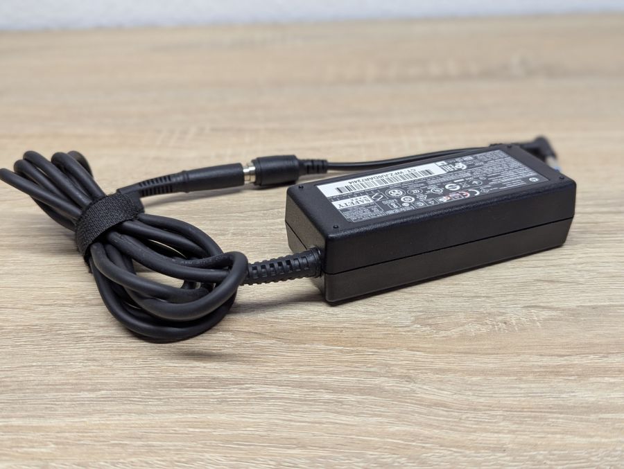Б/В HP Blue Pin 65W 4.5*3.0 з переходником