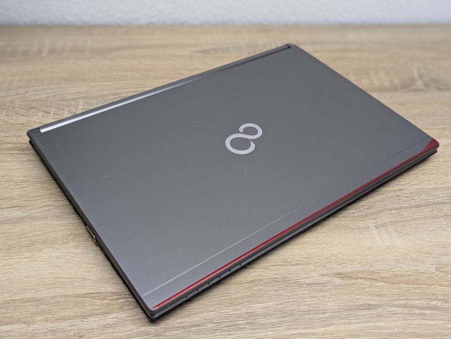 Уцінка! Ноутбук Б/В Fujitsu E746, Intel Core i5-6300U, DDR4 8 GB, SSD 256GB, 14" Full HD