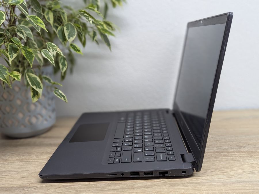 Уцінка! Ноутбук Б/В Dell Latitude 3410, Intel Core i5-10210U, DDR4 16 GB, SSD 256GB, 14" Full HD