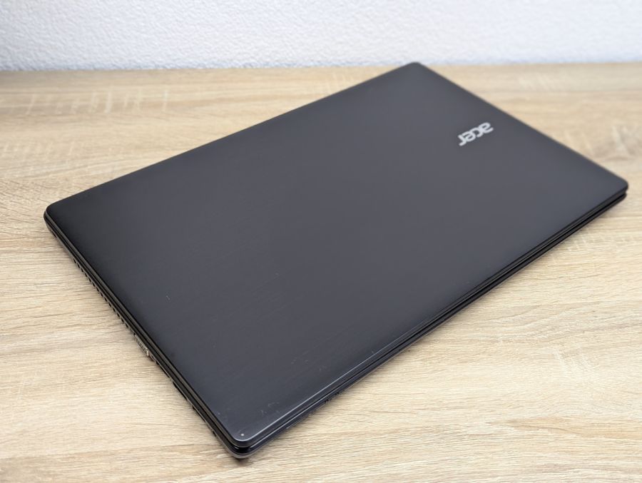 Ноутбук Б/В Acer Aspire E5-571, Intel Core i3-4030U, DDR3 8 GB, SSD 128GB, HD