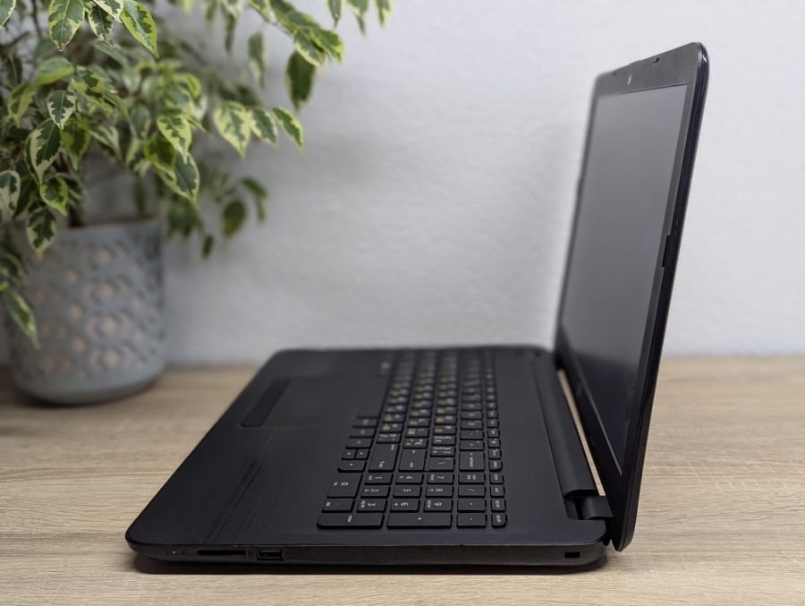 Уцінка! Ноутбук Б/В HP Notebook 15, Intel Celeron N3060, DDR3 8 GB, SSD 128GB, 15.6" Full HD