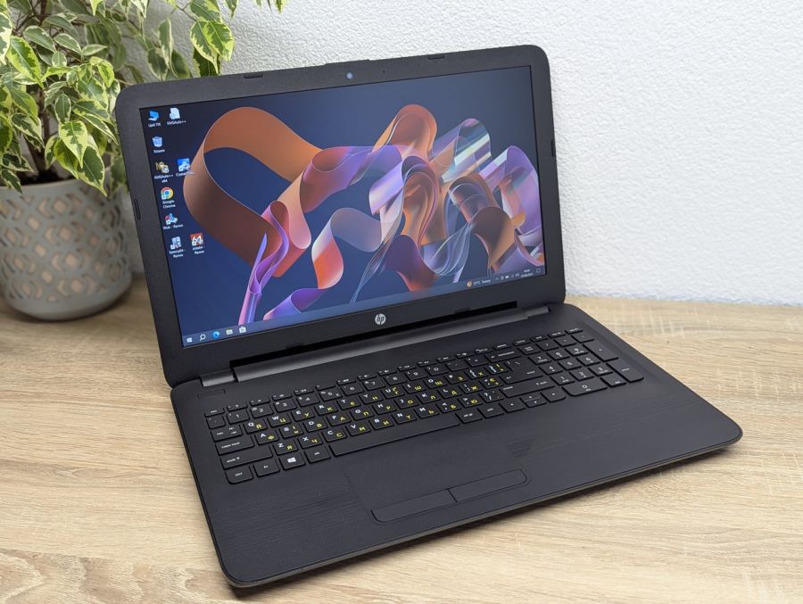 Уцінка! Ноутбук Б/В HP Notebook 15, Intel Celeron N3060, DDR3 8 GB, SSD 128GB, 15.6" Full HD