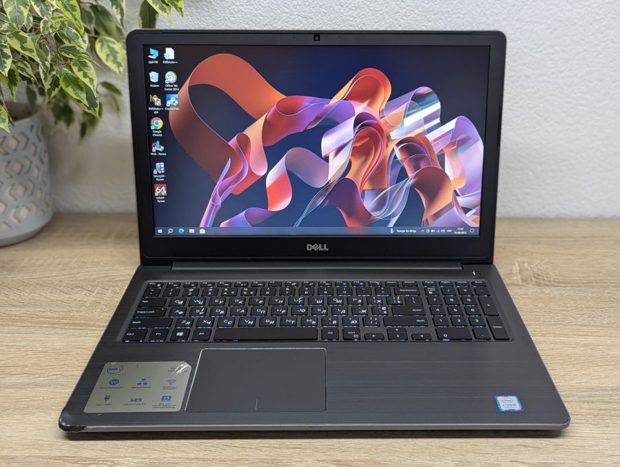 Уцінка! Ноутбук Б/В Dell Vostro 5568, Intel Core i5-7200U, DDR4 16 GB, SSD 256GB, 15.6" Full HD