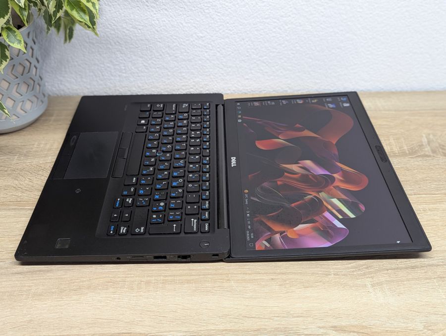 Уцінка! Ноутбук Б/В Dell Latitude 7480, Intel Core i5-6200U, DDR4 8 GB, SSD 128GB, 14" Full HD