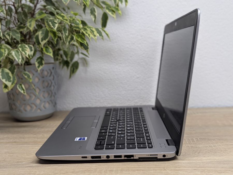 Ноутбук Б/В HP EliteBook 745 G3, AMD A10-8700B, DDR3 8GB, SSD 256GB, AMD Radeon R6, 14" Full HD