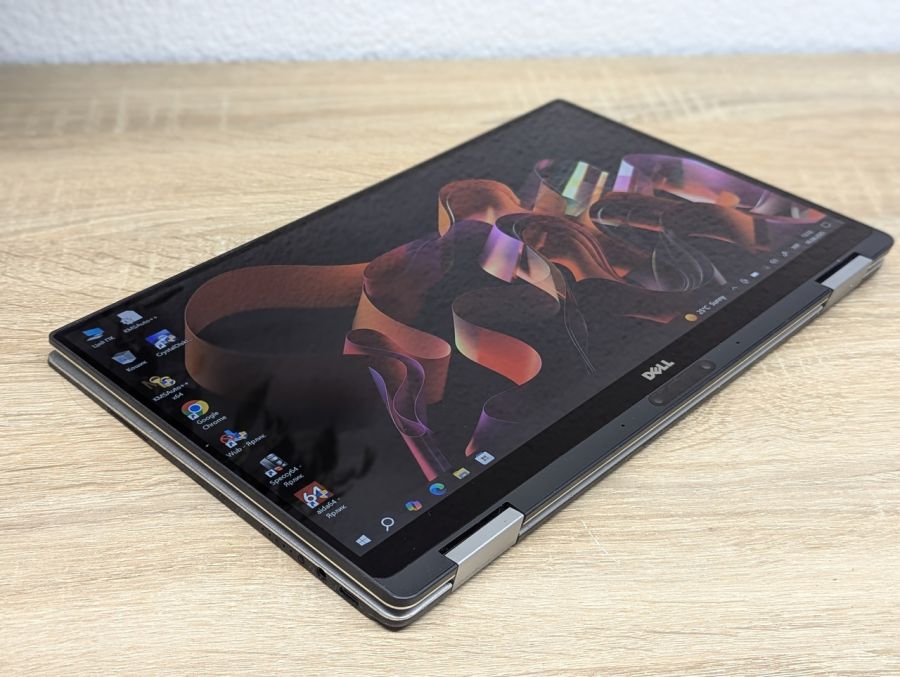 Уцінка! Ноутбук Б/В Dell XPS 13 9365, Intel Core i7, DDR4 8 GB, SSD 256GB, 13" Full HD