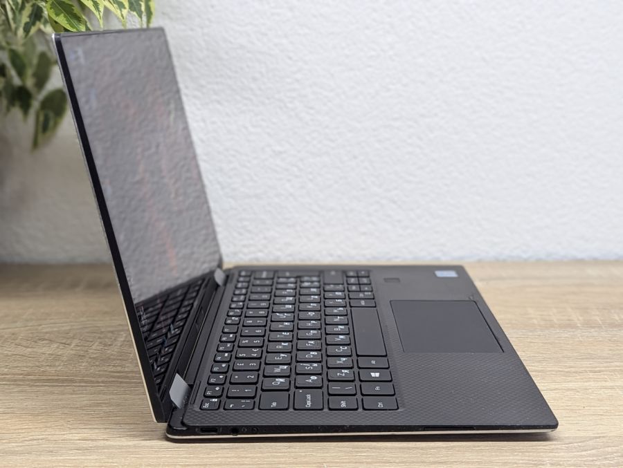 Ноутбук Б/В Dell XPS 13 9365, Intel Core i7, DDR4 8GB, SSD 256GB, 13" Full HD