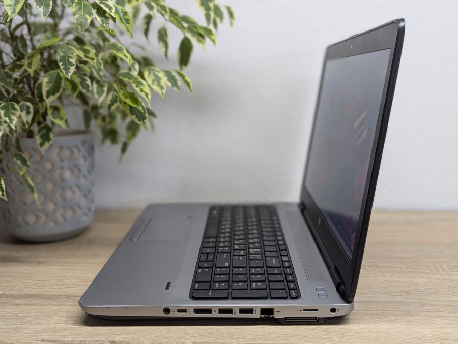 Ноутбук Б/В HP ProBook 650 G3, Intel Core i5-7200U, DDR4 8 GB, SSD 256GB, 15.6" Full HD