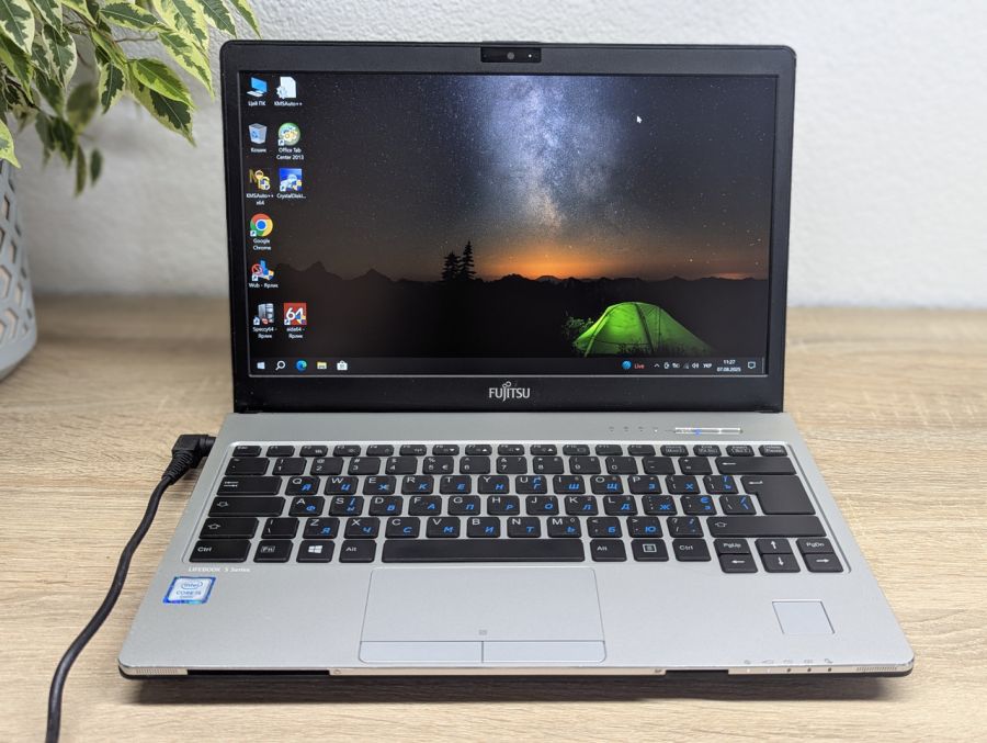 Уцінка! Ноутбук Б/В Fujitsu S936, Intel Core i5-6300U, DDR4 8 GB, SSD 128GB, 13" Full HD Сенсор