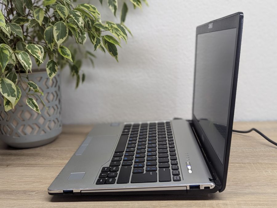 Ноутбук Б/В Fujitsu S936, Intel Core i5-6200U, DDR4 8 GB, SSD 128GB, 13" Full HD
