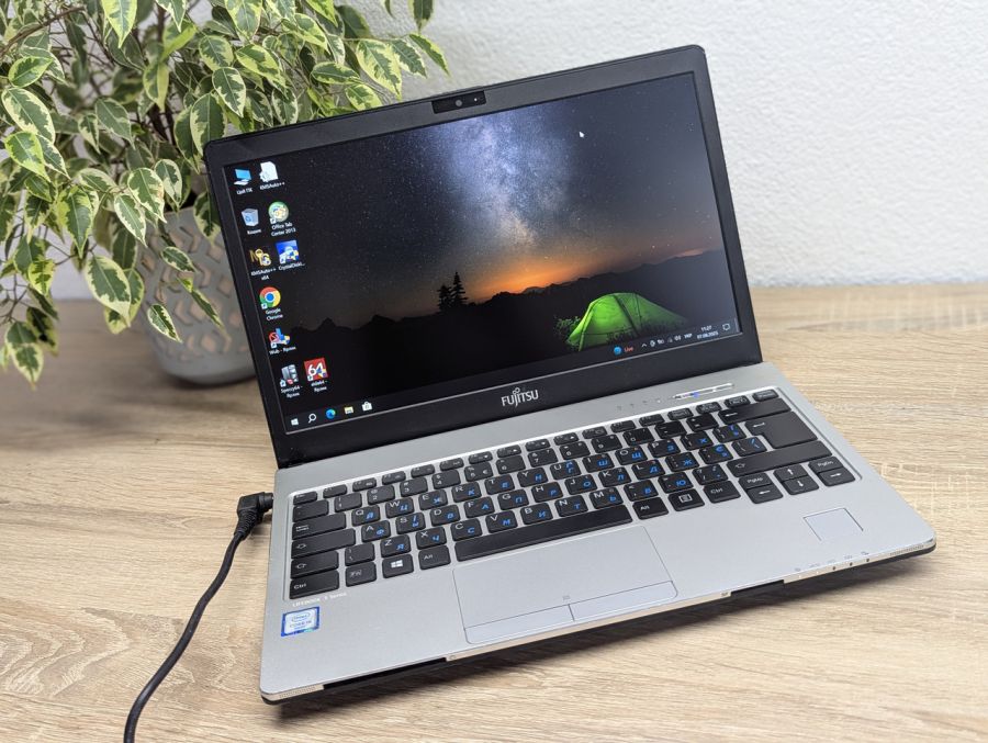 Уцінка! Ноутбук Б/В Fujitsu S936, Intel Core i5-6300U, DDR4 8 GB, SSD 128GB, 13" Full HD Сенсор