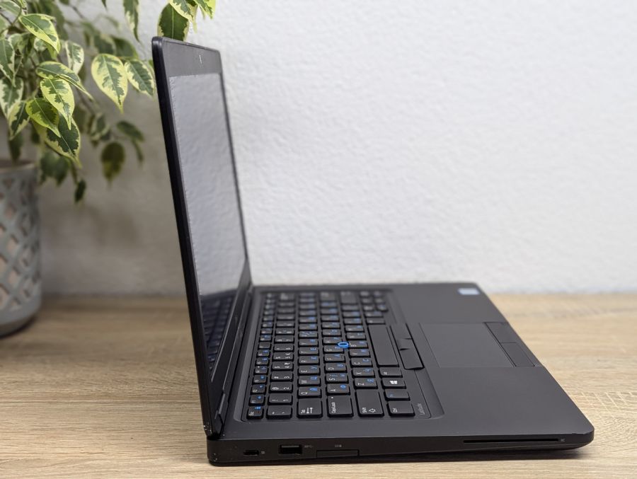 Уцінка! Ноутбук Б/В Dell Latitude 5480, Intel Core i5-6200U, DDR4 8 GB, SSD 128GB, 14" HD