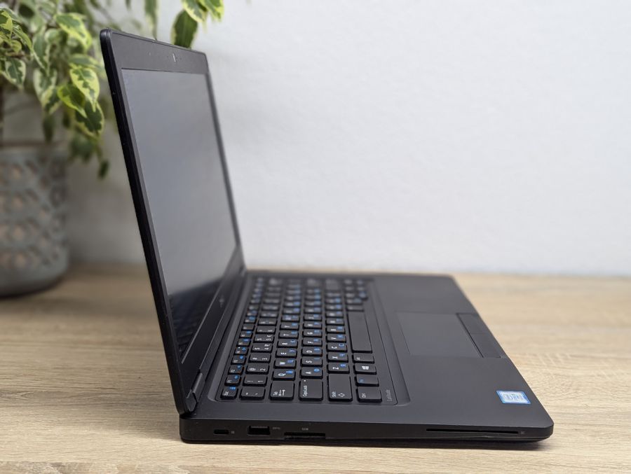 Ноутбук Б/В Dell Latitude 5480, Intel Core i5-7300U, DDR4 8GB, SSD 128GB, 14" Full HD