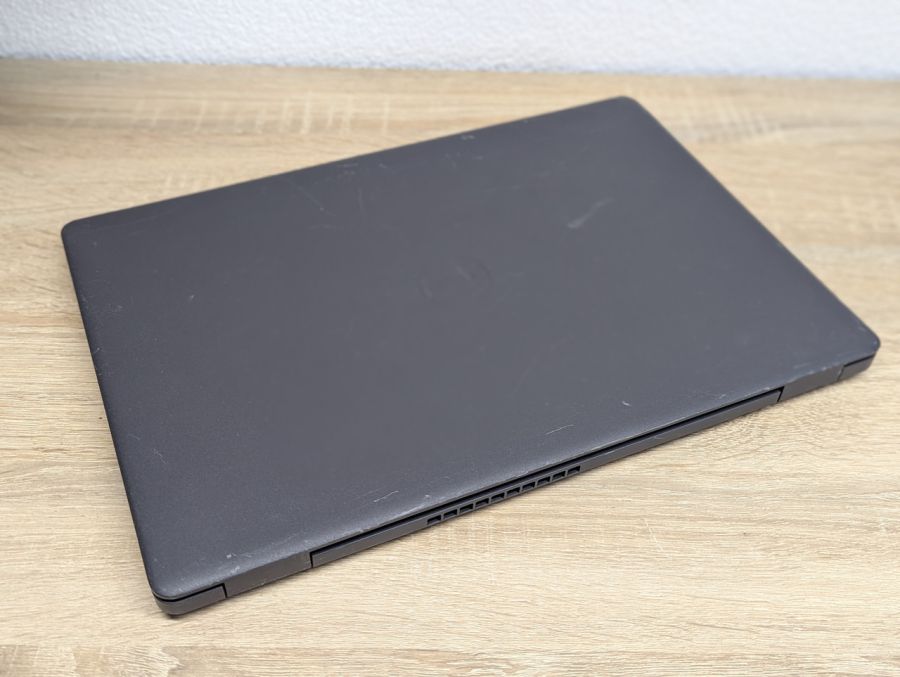 Ноутбук Б/В Dell Inspiron 3505, AMD Ryzen 5 Mobile 3500U, DDR4 16 GB, SSD 256GB + SSD 500GB, AMD Radeon Vega, 15.6" Full HD
