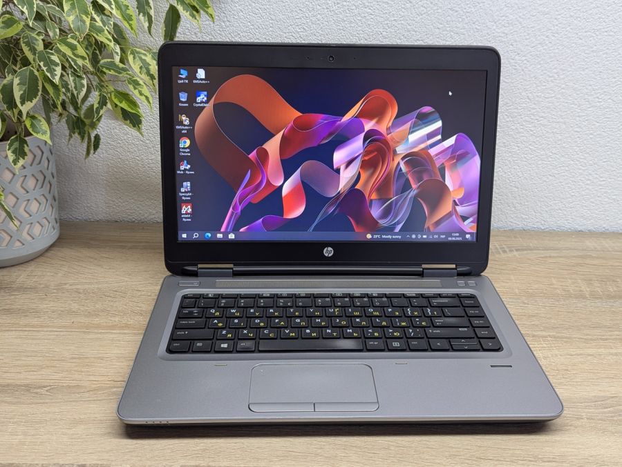 Ноутбук Б/В HP ProBook 640 G2, Intel Core i5-6200U, DDR4 8GB, SSD 256GB, 14" Full HD