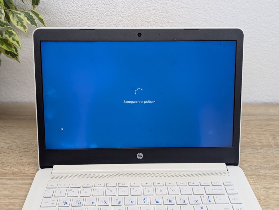 Уцінка! Ноутбук Б/В HP Laptop 14, Intel Core i3-6006U, DDR4 8 GB, SSD 128GB, 14" Full HD