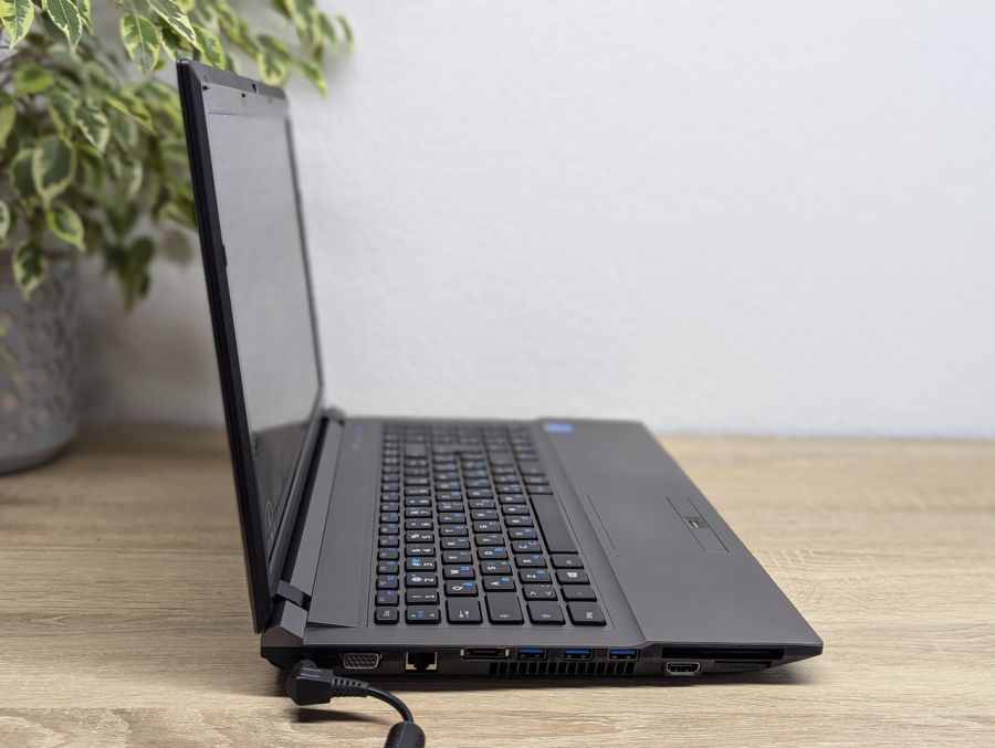 Ноутбук Б/В Terra Mobile 1541H, Intel Core i3-4200M, DDR3 8GB, SSD 256GB, 15.6" Full HD