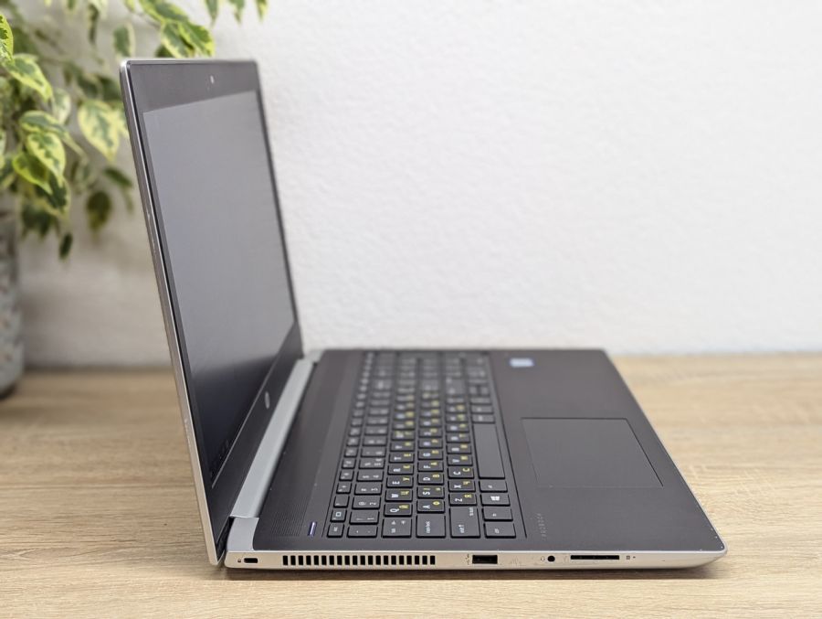 Ноутбук Б/В HP ProBook 450 G5, Intel Core i5-8250U, DDR4 8 GB, SSD 256GB, 15.6" Full HD