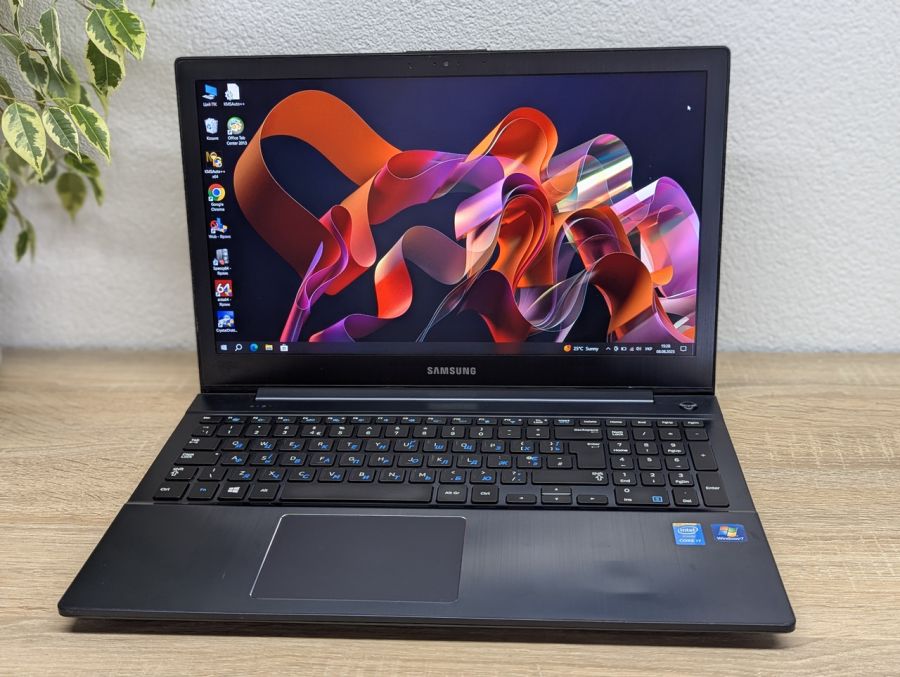 Ноутбук Б/В Samsung 870Z, Intel Core i7-4710HQ, DDR3 8GB, SSD 128GB, NVIDIA GeForce GT 750M 2GB, 15.6" Full HD