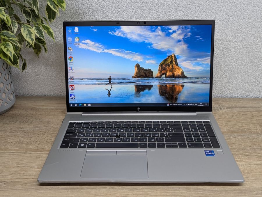 Уцінка! Ноутбук Б/В HP EliteBook 850 G8, Intel Core i7-1165G7, DDR4 32 GB, SSD 256GB, 15.6" Full HD