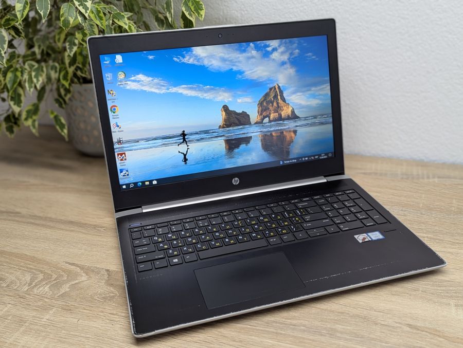 Уцінка! Ноутбук Б/В HP ProBook 450 G5, Intel Core i7-8550U, DDR4 16 GB, SSD 128GB + SSD 1TB, 15.6" Full HD