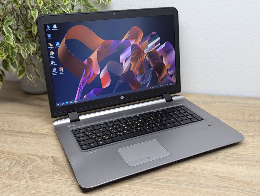 Ноутбук Б/В HP ProBook 470 G3, Intel Core i5-6200U, DDR4 8 GB, SSD 128GB + SSD 1TB, AMD Radeon R7 M340 1Gb, 17"