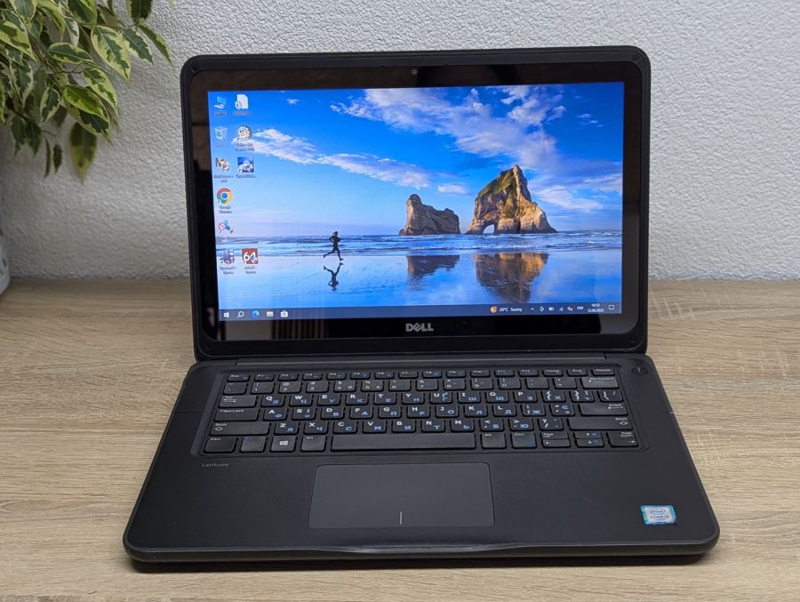 Ноутбук Б/В Dell Latitude 3380, Intel Core i3-6006U, DDR4 8 GB, SSD 128GB, 13.3" HD